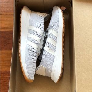 Adidas Flashback slip on sneakers